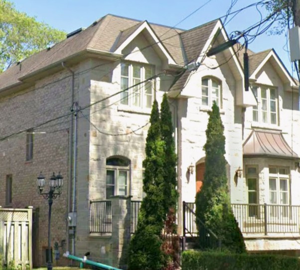Rental in the heart of North York